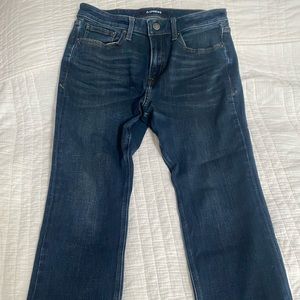 Express 4 way stretch, classic straight 31 x 30, good condition.